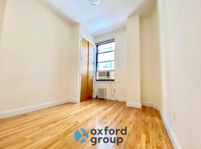 125 E 24th St in New York, NY - Building Photo - Building Photo
