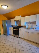 2414 3rd St NE, Unit 2 in Minneapolis, MN - Building Photo - Building Photo