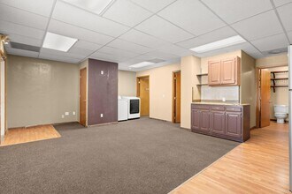 1 Woodland Ave in Kimberling City, MO - Foto de edificio - Building Photo