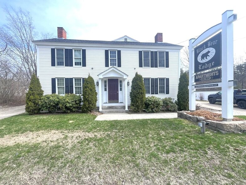 2895 White Mountain Hwy, Unit 2 in Conway, NH - Building Photo