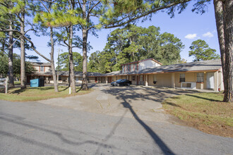 Gray Homes in Moss Point, MS - Building Photo - Building Photo