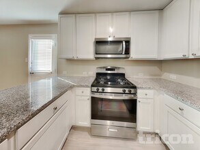 9607 Littleton Grist in San Antonio, TX - Foto de edificio - Building Photo