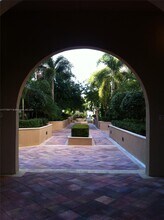 2925 NW 126th Ave in Sunrise, FL - Building Photo - Building Photo