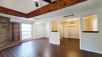 2201 Rushing Meadows in Edmond, OK - Foto de edificio - Building Photo