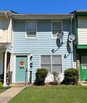 608 W Church St in Elizabeth City, NC - Building Photo