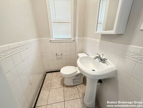 23 Maryland St, Unit #3 in Boston, MA - Building Photo - Building Photo
