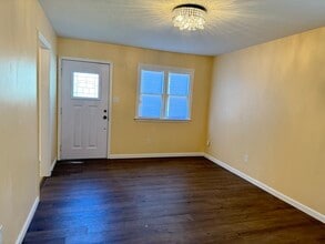 1535 Vine St in Norfolk, VA - Foto de edificio - Building Photo