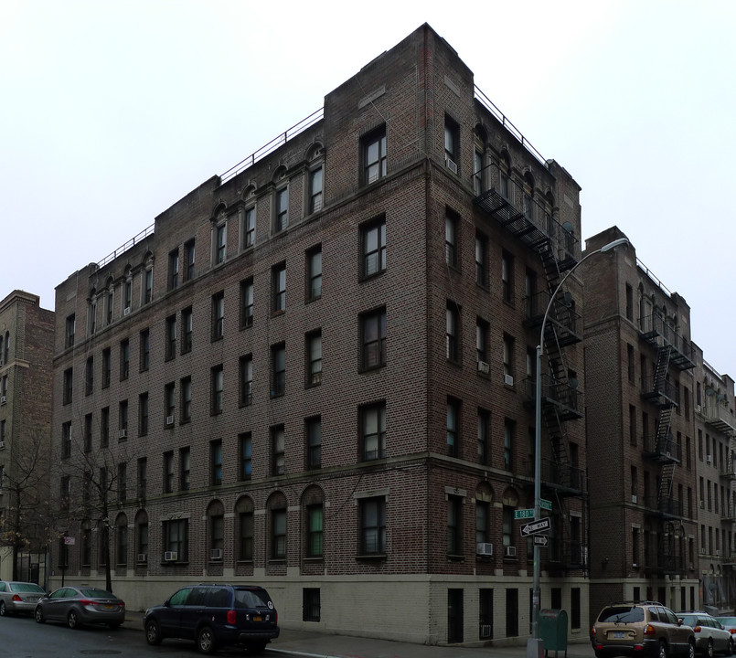 2076 Creston Ave in Bronx, NY - Building Photo