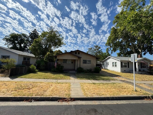 property at 604 Sierra Blvd