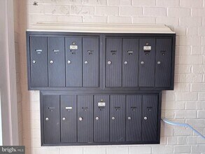 5929 Quantrell Ave in Alexandria, VA - Building Photo - Building Photo