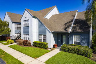 Bloomingdale Woods in Valrico, FL - Foto de edificio - Building Photo