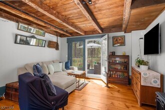 247 Cokesbury Rd in Lebanon, NJ - Building Photo - Building Photo