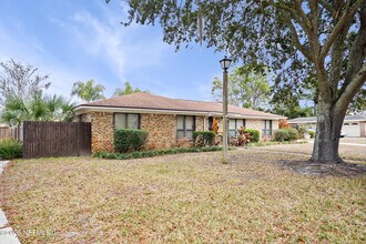 6717 Lenczyk Dr in Jacksonville, FL - Building Photo - Building Photo