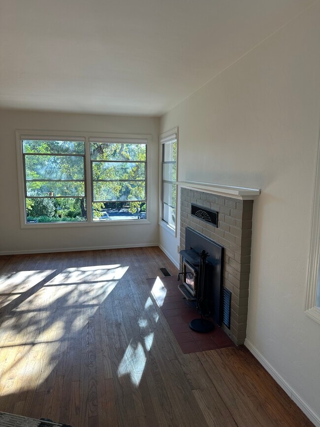 205 Marvin Way in Auburn, CA - Building Photo - Building Photo