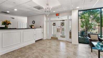 425 Mount Vernon Hwy NE in Sandy Springs, GA - Building Photo - Building Photo