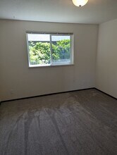 1585 SE 23rd Ct-Unit -1585 23rd CT SE in Albany, OR - Building Photo - Building Photo