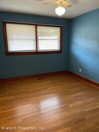 3046 Turnpike Rd photo'