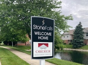 The Village at Stone Falls in Dayton, OH - Building Photo - Building Photo