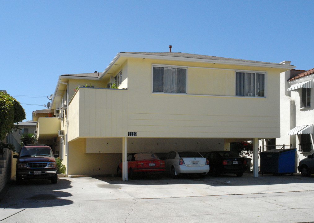 1119 S Sherbourne Dr in Los Angeles, CA - Building Photo