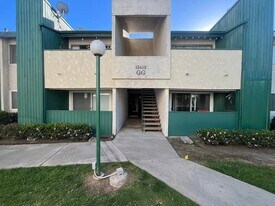 15412 La Mirada Blvd in La Mirada, CA - Building Photo