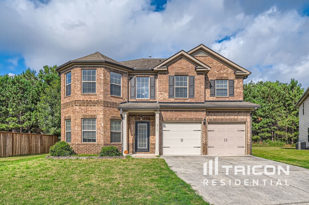 6740 Oak Hill Pl in Fairburn, GA - Building Photo