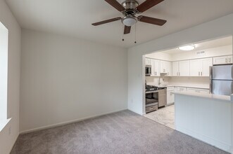 Wynmere Chase in Horsham, PA - Foto de edificio - Interior Photo