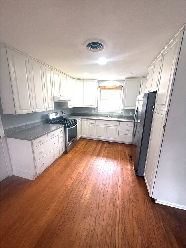 12 Willow Ln in Galveston, TX - Building Photo - Building Photo