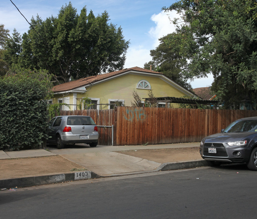 1407 N Alexandria Ave in Los Angeles, CA - Building Photo