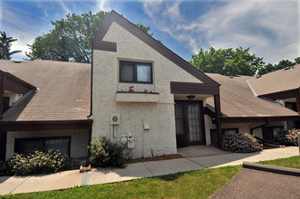 Jefferson Townhomes in Minneapolis, MN - Building Photo - Building Photo