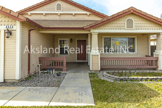 942 Norman Dr in Manteca, CA - Building Photo - Building Photo