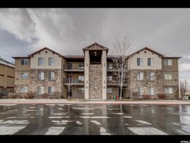 582 S 980 W, Unit 76 in Pleasant Grove, UT - Building Photo