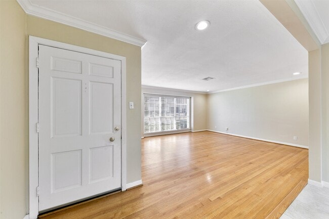 5422 Schumacher Ln in Houston, TX - Building Photo - Building Photo