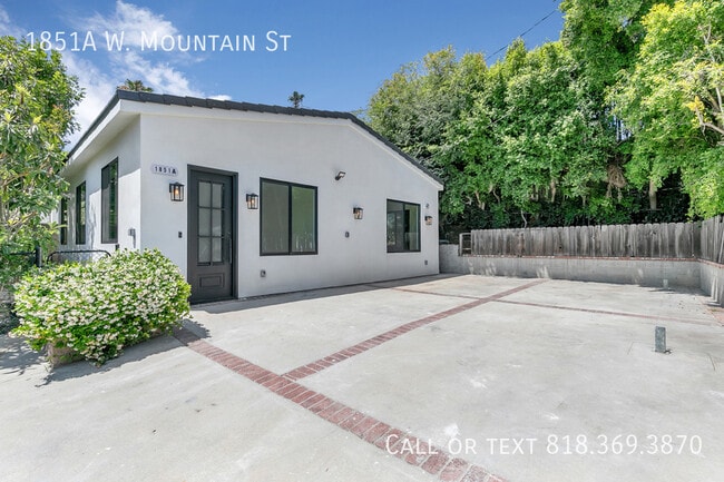 property at 1851 W Mountain St