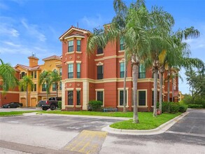 2749 Via Cipriani in Clearwater, FL - Building Photo - Building Photo