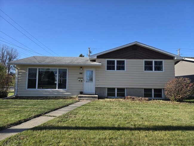 property at 1618 S 18th St