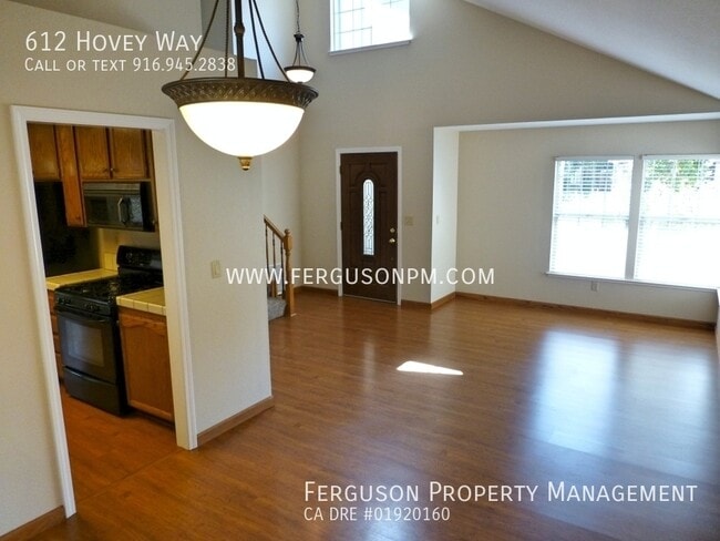 612 Hovey Way in Roseville, CA - Foto de edificio - Building Photo