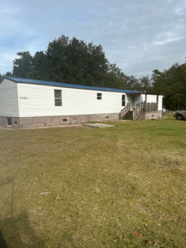 1921 Arthur Lawrence Dr in McClellanville, SC - Building Photo - Building Photo