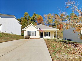 930 Valley Ridge Rd in Charlotte, NC - Building Photo