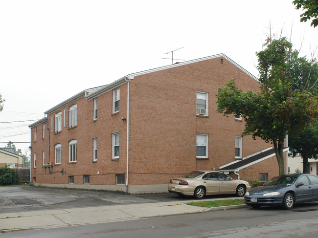 2629 Elmwood Ave in Kenmore, NY - Foto de edificio - Building Photo