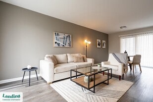 6111 Allisonville Rd in Indianapolis, IN - Building Photo