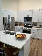 1405 W River Ct in Valrico, FL - Building Photo - Building Photo