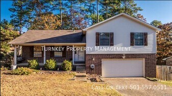 2 Forest Maple Ct in Little Rock, AR - Building Photo