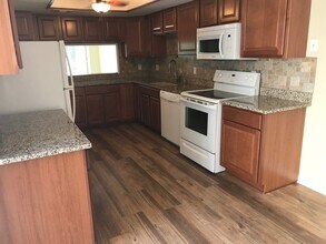 1539 N Carolwood Blvd in Fern Park, FL - Building Photo - Building Photo