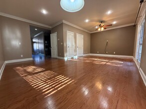 111 Renee Ln in Pikeville, KY - Foto de edificio - Building Photo