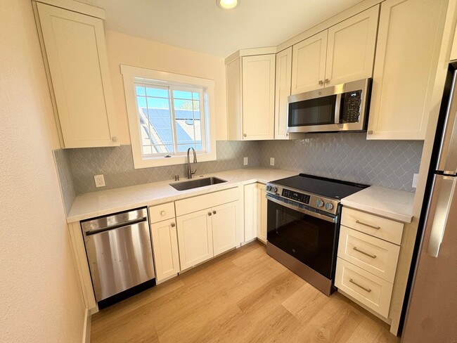 5496 Carnegie Loop in Livermore, CA - Building Photo - Building Photo