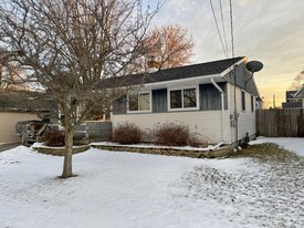 2509 11th St in Two Rivers, WI - Building Photo