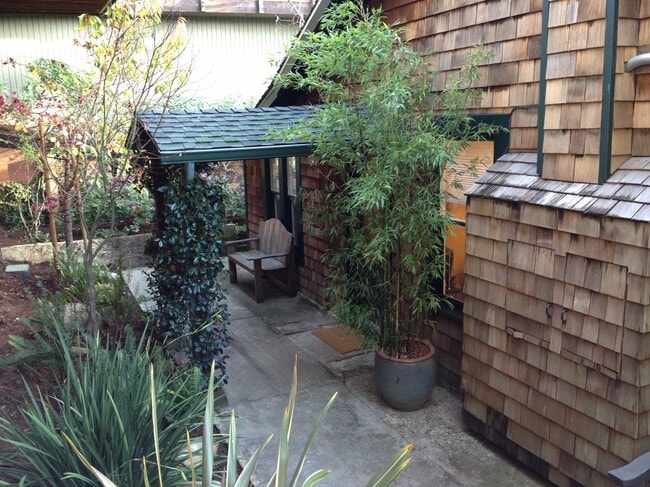 118 Taylor Dr, Unit 118 A