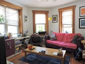 97 Hancock St in Cambridge, MA - Foto de edificio - Building Photo