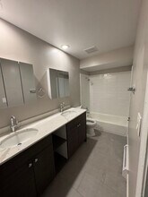 430 W Stevens Dr, Unit TWO BEDS in Addison, IL - Building Photo - Building Photo