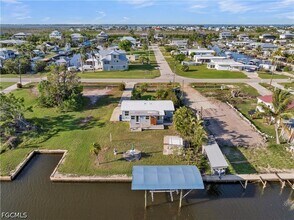 2880 Eighth Ave in Saint James City, FL - Building Photo - Building Photo